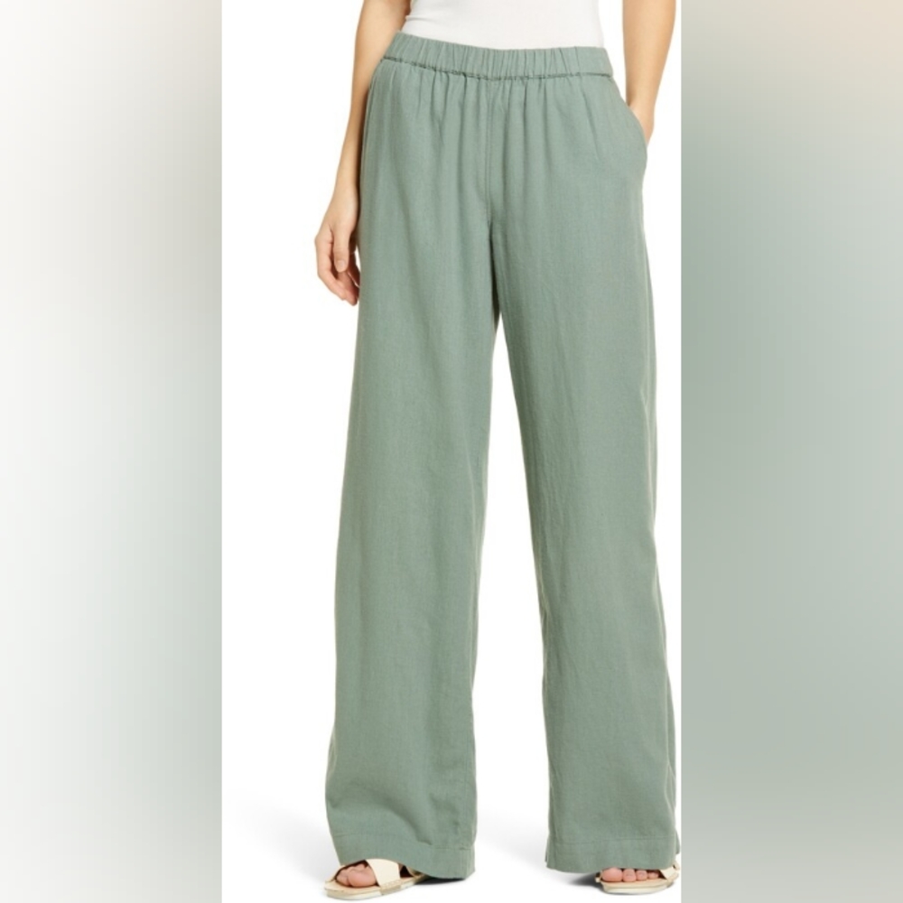 Caslon Wide Leg Pull-On Pants size M